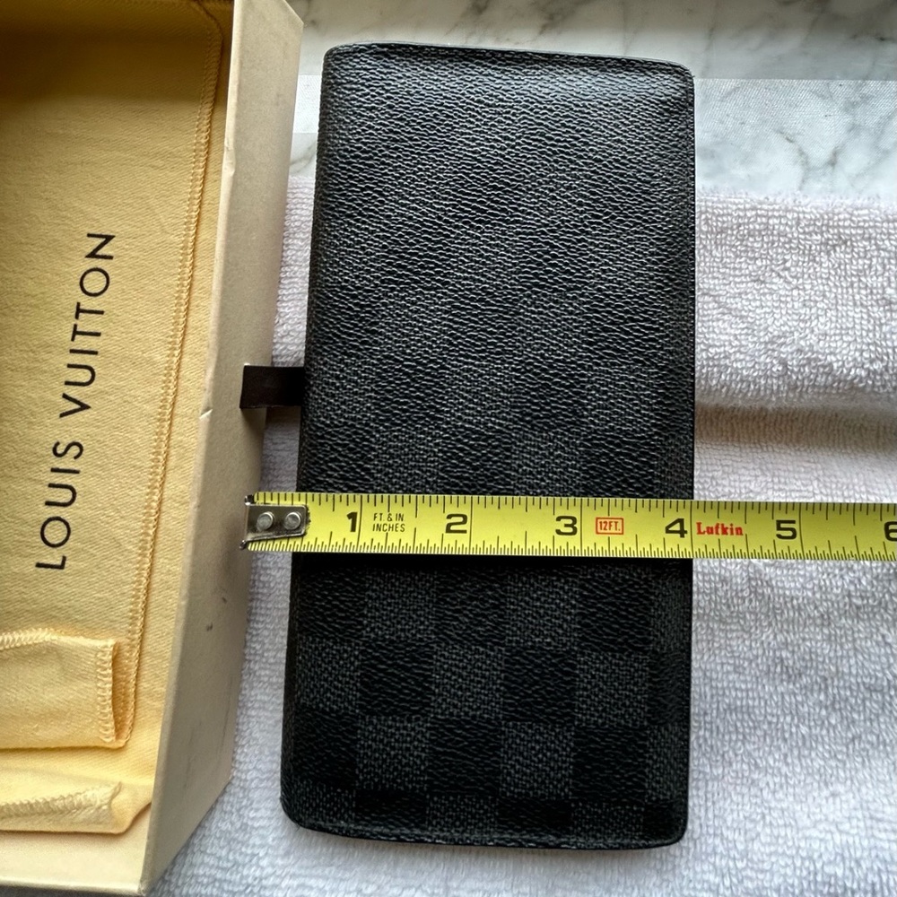 Louis Vuitton Damier Graphite Wallet TA2171